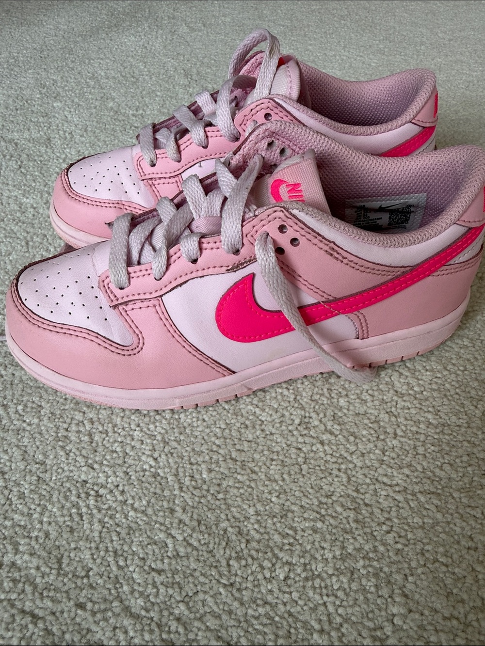 Nike Dunk Low Girls’ Pink Sneakers - Picture 3 of 6